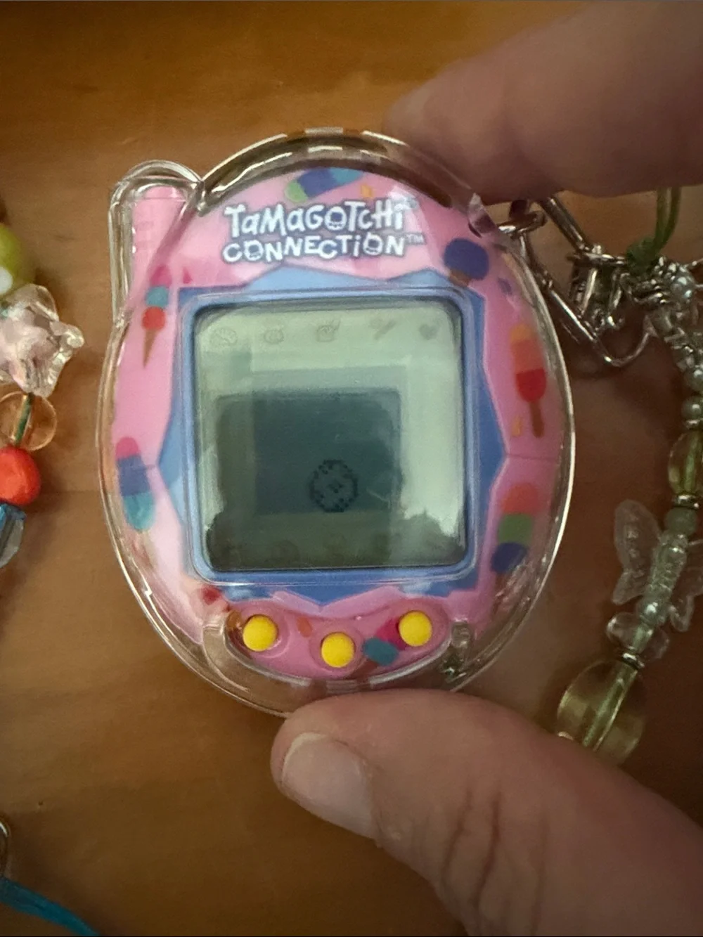 Tamagotchi Connection / extra case and Tama Charms Set